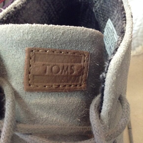 Tom's Grey Suede Wedge Boots, "7.5" laced; Aztec design, Avant Garde, Trending - Picture 7 of 7